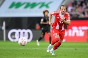 法尔克：如果本赛季凯恩助拜仁拿欧冠，也许明夏回英超冲希勒纪录