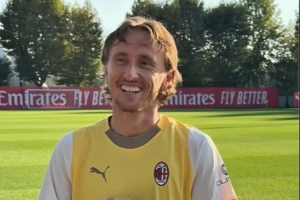 莫德里奇许愿：今年我只想要一个礼物，那就是和米兰一起赢得奖杯