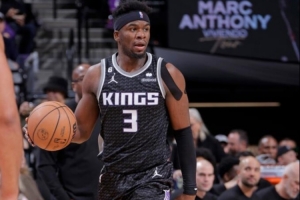 G联盟场均14.3分4.7板2.8助！Scotto：国王裁掉特伦斯-戴维斯