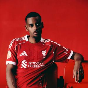 斯洛特：瑞典主帅对伊萨克的保护值得赞赏 会慢慢帮他找回状态