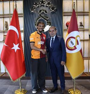 范德法特：我认为萨内在自毁职业生涯，为他如今职业发展感到遗憾