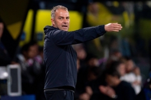 欧足联官方：弗里克停赛暂缓一年执行，并处以20000欧元罚款