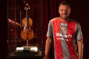 瓦尔迪：不想透露拒绝了哪些俱乐部 意大利偶像是皮耶罗