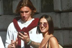 单身1年后又有新欢卡拉菲奥里被发现与29岁意大利模特约会