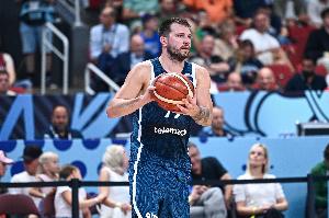 东契奇更瘦更快了？小瓦格纳：他一直都这样 我没感觉到不同