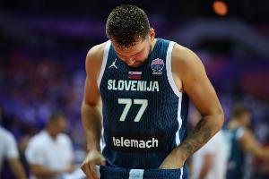 东契奇愤怒自责：末节我勉强投太多了 关键时刻我没做出正确决定