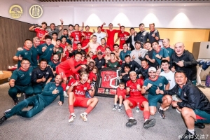 河南队百场里程碑！钟义浩社媒：希望百场不是终点，而是新的开始