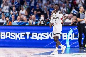 施罗德：我们会提速打快攻出手三分 防守端给土耳其持续施压