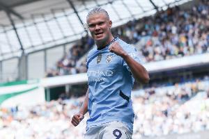 恐怖效率！哈兰德6场英超曼市德比造11球，仅次29场13球的吉格斯