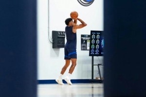 独行侠球员克里斯蒂上脚韦德球鞋！又一位国产品牌代言人？