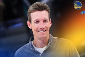 真挚的祝福！勇士官方祝球队总经理邓利维45岁生日快乐！