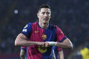 莱万6次对阵瓦伦西亚已经打进9球，巴萨今年3次交手共打进18球