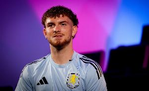 埃利奥特：我需要获得稳定出场时间 对利物浦的爱将永远存在