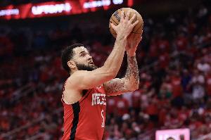 媒体人：范弗里特早已证明控场能力 KD的年龄让火箭冲冠等不起