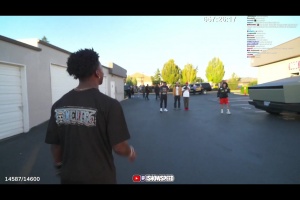 什么叫天王巨星啊？Speed与利拉德见面 享受成千上万粉丝欢呼