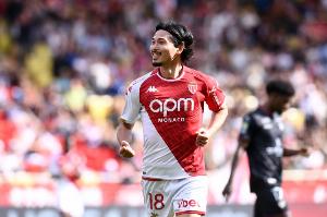 南野拓实：曼城是欧洲最强球队之一 再会多纳鲁马感觉有些奇妙