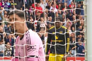 快崩溃了！曼联丢第二球后，刚两度神扑的巴因德尔非常不满