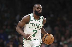 杰伦-布朗：我已证明在不同阶段能做更多 会用相同方式对待新赛季