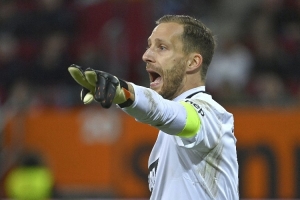 鲍曼：诺伊尔绝对树立了标杆，他是世界前三的门将之一