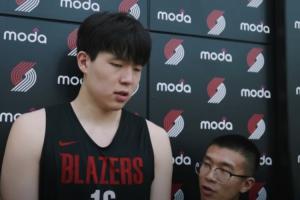 林葳去俄勒冈大学！小吧询问杨瀚森感想？小杨：等有空和他吃两顿