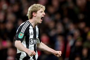 戈登：拉什福德的心态难以置信并值得很多称赞 我向凯恩请教头球