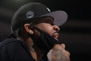 艾弗森：戒酒对我和家人的身心均有帮助 我摆脱了那个恶魔