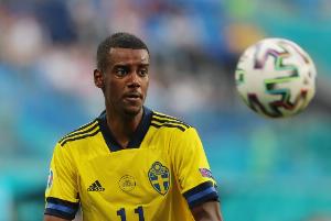 伊萨克：对阵瑞士的比赛我可以出战，如果需要我能踢满90分钟