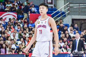 对快船砍12分！刘颜诚三场季前赛场均7.3分2篮板 三分合计10中6