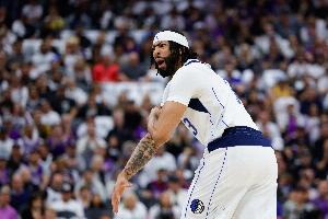 面对旧主热热身！浓眉15中7得18分9板2助1帽