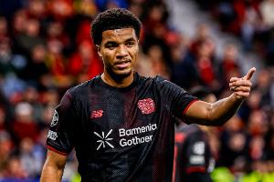 官方：勒沃库森中场蒂尔曼大腿肌肉受伤，预计将缺阵约两周