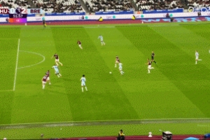 AWS中断导致英超半自动越位停用，小蜜蜂进球被划线取消