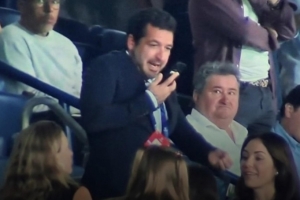 与巴萨海外赛被取消阿斯：黄潜很愤怒，对西甲赛中发公告不满