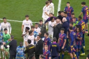 要素拉满国家德比回来了！红牌点球赛前放话赛后冲突一样不缺