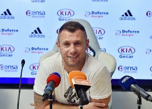 卡萨诺：巴斯托尼、巴雷拉和托纳利的实力不够，都不是顶级球员