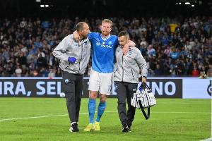 天空体育：德布劳内在安特卫普接受手术，预计伤缺3-4个月