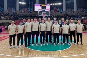 北京篮球发展史上首次联队！我们将一同为城市而战 为北京加油