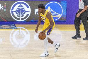 布朗尼在场上已不再显得格格不入 但进攻水平不提升仍难以立足NBA