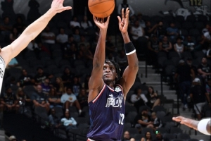 曾代表广州打季前赛！奥拉迪波加入发展联盟球员池 目标重返联盟