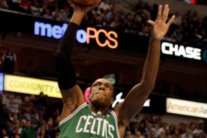 隆多：我只有1.85米高却能一场抢14个篮板 因为了解球的反弹规律