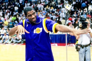 塞利谈湖人队史前5：魔术师、贾巴尔、韦斯特、科比、詹姆斯