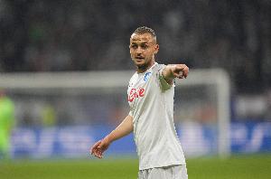 经纪人：我说洛博特卡想离队只是在开玩笑，孔蒂和他关系就像父子