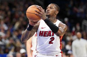 TA：随着博彩丑闻持续发酵 NBA正着手对球员伤病报告进行重大改革