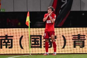 已收到海港等几家球队邀约，茹子楠：努力抓住最微小的保级机会