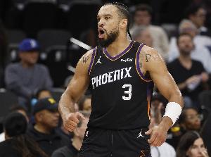 很香！狄龙赛季场均22.0分2.0断&进2.6三分 三项命中率46/34/94%