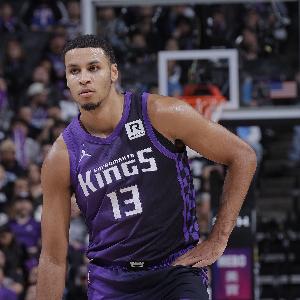 赛季首分！基根·穆雷替补上场单打命中翻身后仰跳投