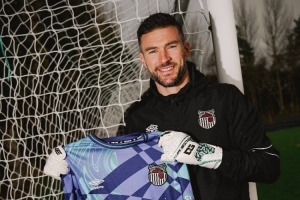 官方：英乙球队格林斯比紧急租借37岁门将奥唐纳，租期7天