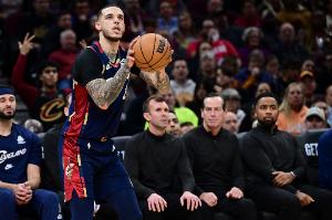 就差投篮了！大球三分2中0一分未得 但拿到7板5助&正负值+12