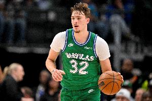 追赶詹姆斯！弗拉格18岁单场25+5+5 詹姆斯之后首位