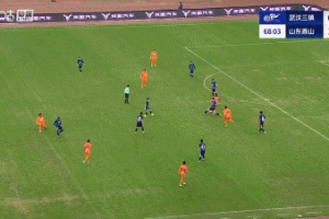 你追我赶！瓦科推射破门本场双响，赛季27球再次追平法比奥！