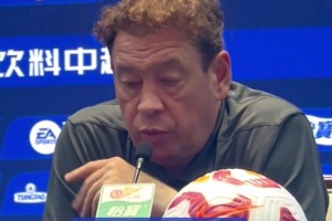 网红“无语哥”预测申花VS泰山比分：“3:1！申花是冠军！”